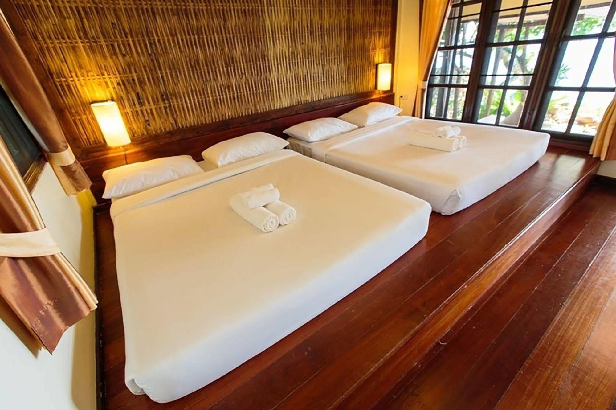 Captain Hook Resort @Koh Kood Ko Kut Екстер'єр фото